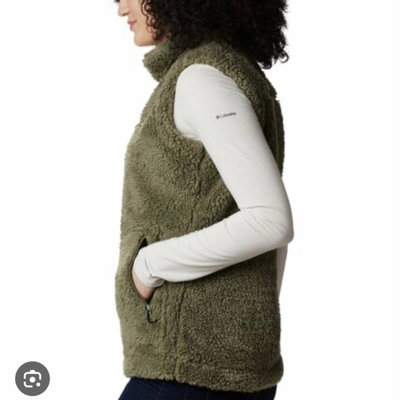 EUC Columbia Winter Pass Sherpa Vest - small - Picture 3 of 13